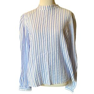 Eva Longoria striped top!